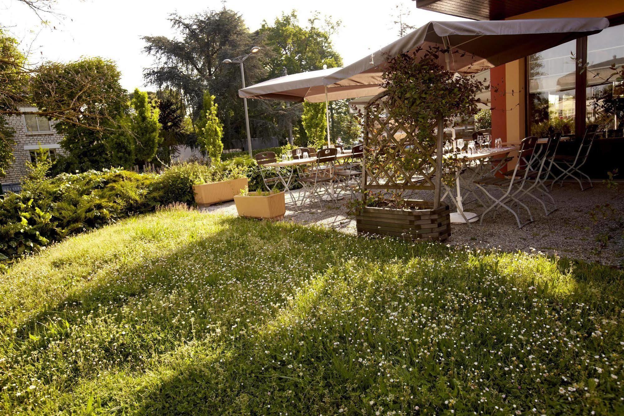 Campanile Bordeaux Ouest - Le Bouscat Hotel Restoran gambar